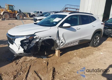 2024 Chevrolet Trax Fwd Lt z USA, uszkodzony, nr VIN KL77LHE2XRC217241